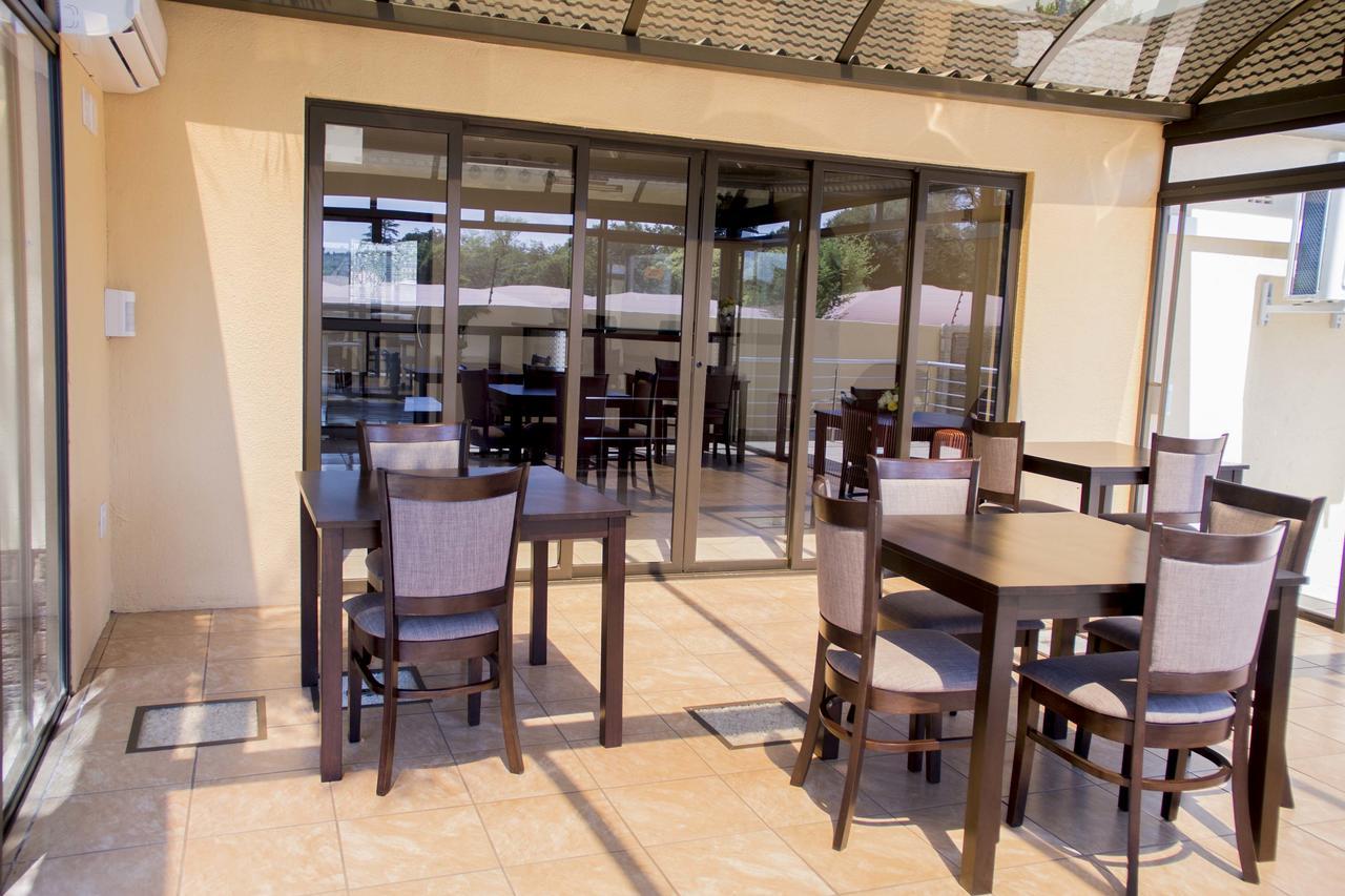 סנטוריון Riverton Manor מראה חיצוני תמונה