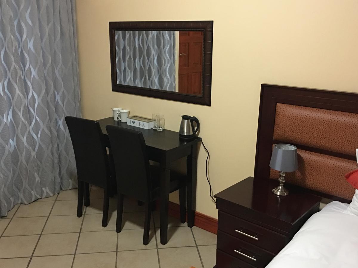 סנטוריון Riverton Manor מראה חיצוני תמונה